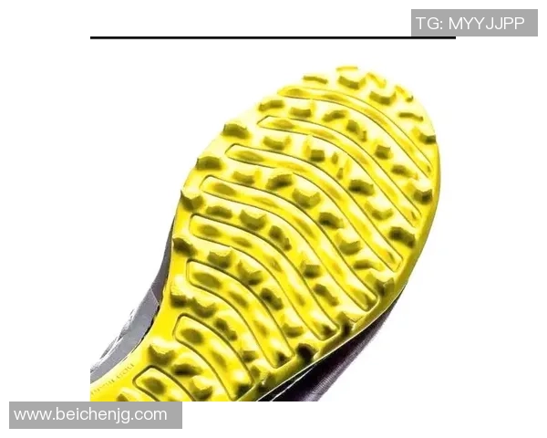 球星换鞋底的频率与原因揭秘为何他们频繁更换足球鞋底