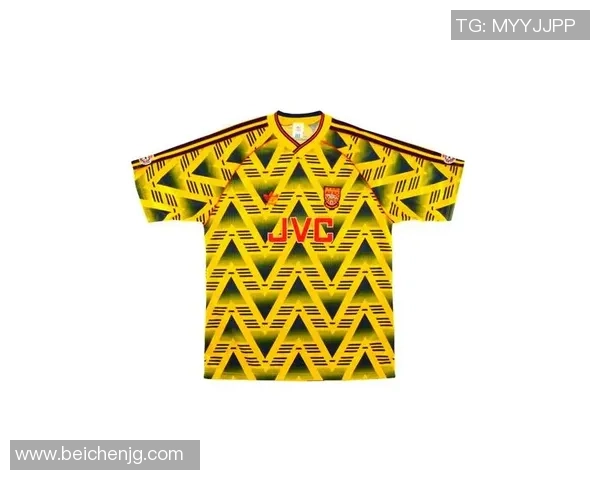 足球球星珍藏套盒全新发布,收藏家必备,尽享球场传奇与荣耀瞬间 足球球星珍藏套盒全新发布,收藏家必备,尽享球场传奇与荣耀瞬间